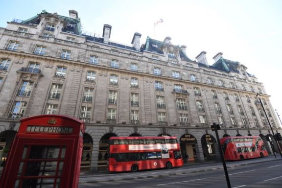 伦敦著名的丽兹酒店以低于 8 亿英镑的价格售出