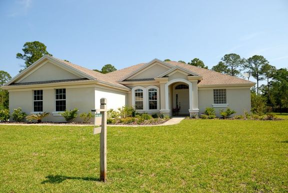 在冠状病毒全面爆发前，佛罗里达州 3 月份房屋销售出现上升