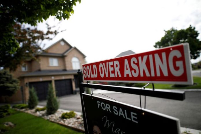 针对不断飙升的住房成本，加拿大对外国业主征收房产税