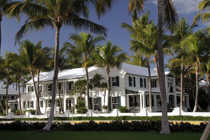 美国佛州棕榈滩县 2 月份豪宅销售量激增 62%