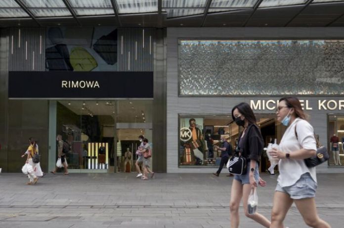 新加坡第一季度零售租金下降，空置率降至 8.5%