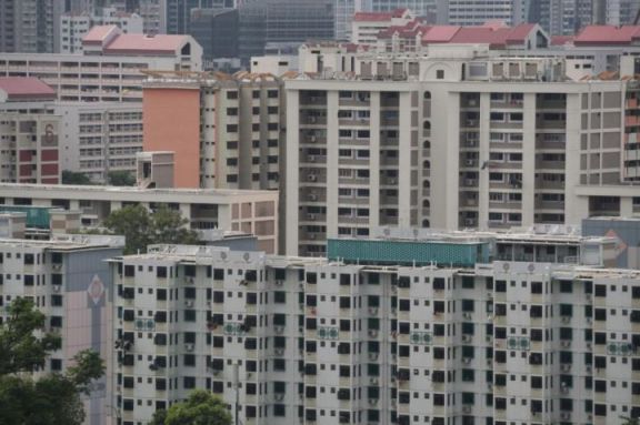 新加坡：暂停收取组屋抵押贷款和公租房延迟还款滞纳金