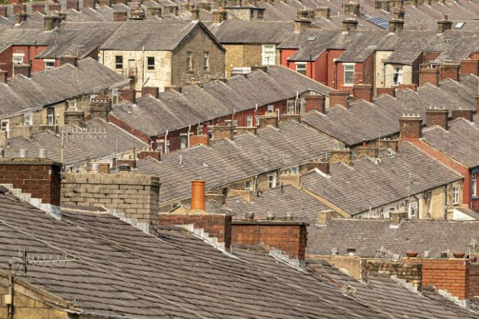 英国房市繁荣步伐加快，但对房市萧条的担忧却越来越大