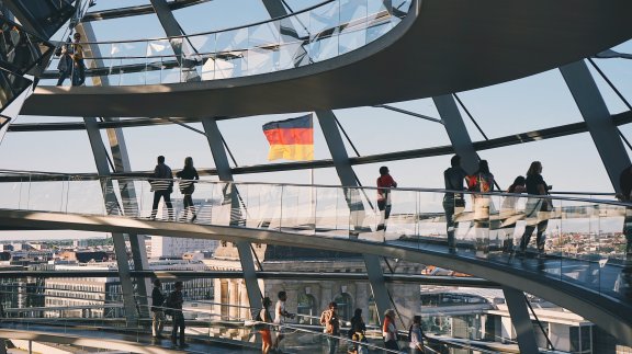 德国有一半以上的人都是租房住，为什么德国人喜欢租房而不是买房？