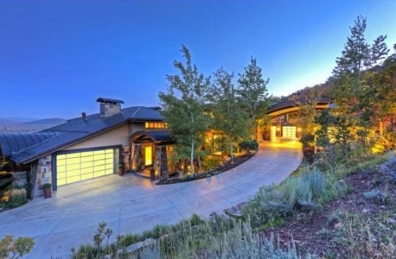 NBA 传奇人物迈克尔·乔丹以 750 万美元的价格出售帕克城的山区度假屋