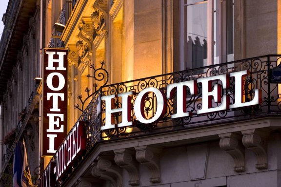 德国 VS 西班牙：哪个国家的酒店业更值得投资？
