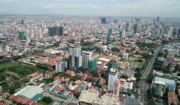 截止 2020 年第三季度，柬埔寨公寓的销售价格下降 32%